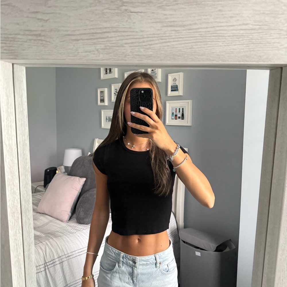 Black Women's Crop Top